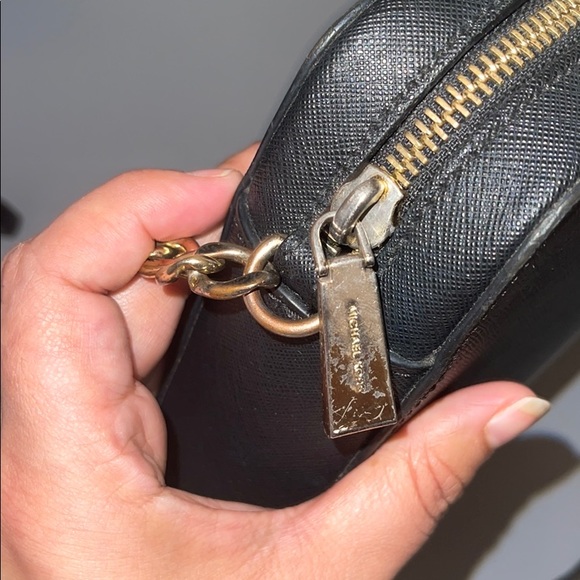 Reposhing this bag - Picture 4 of 7